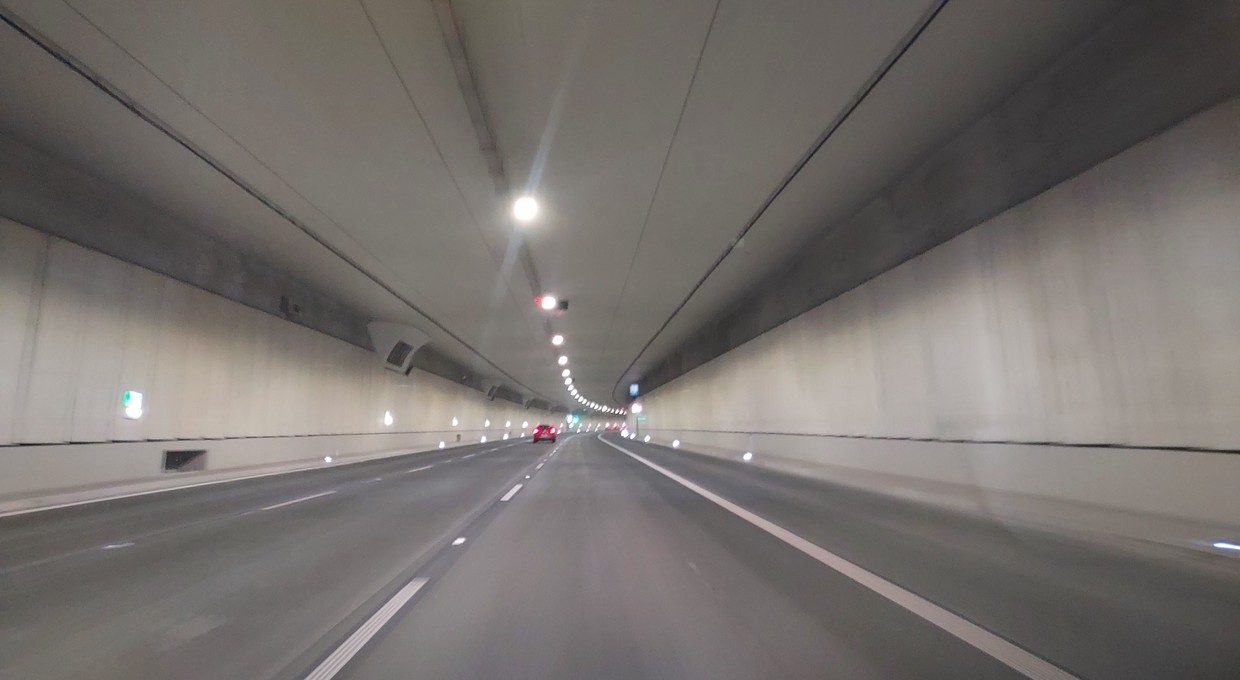 Alarm w tunelu Południowej Obwodnicy Warszawy. Był zamknięty w obu kierunkach