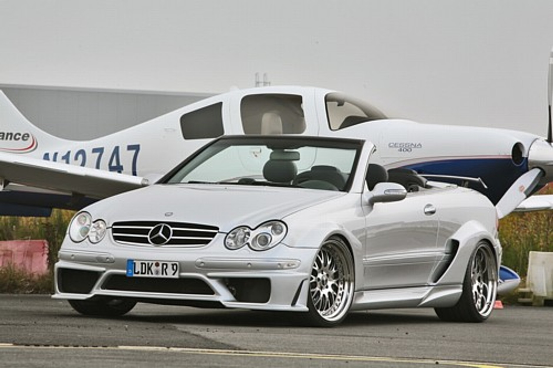 Mercedes CLK DTM AMG Cabriolet - Udana replika z Inden Design