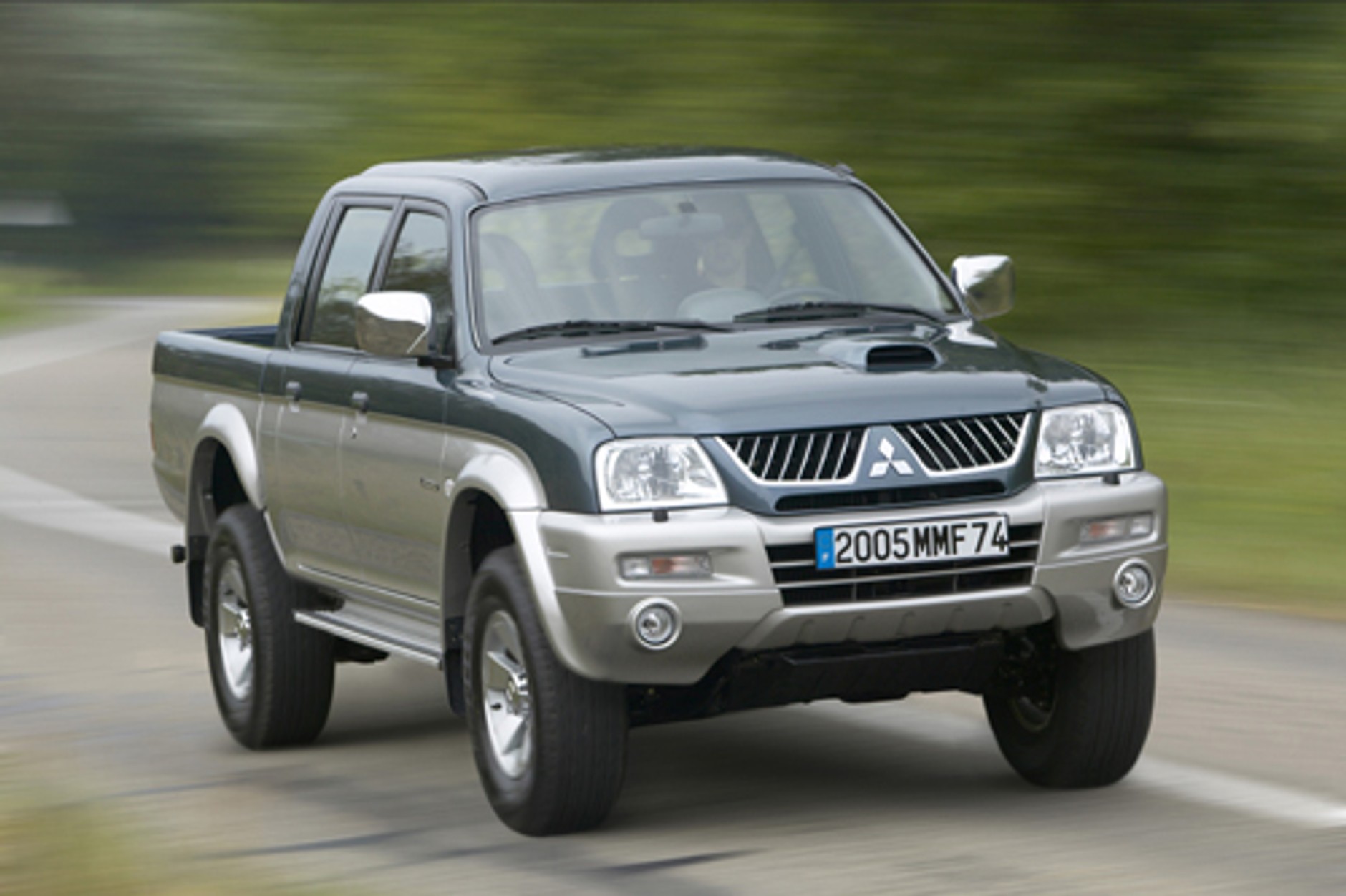 Mitsubishi L200 - Do pracy i zabawy