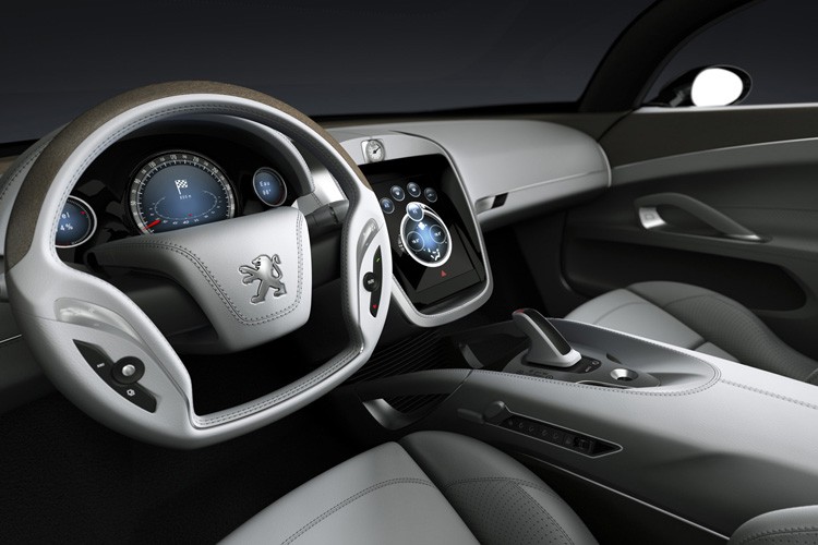 Paryska gwiazda: Peugeot 908 RC s silnikiem V12 HDI