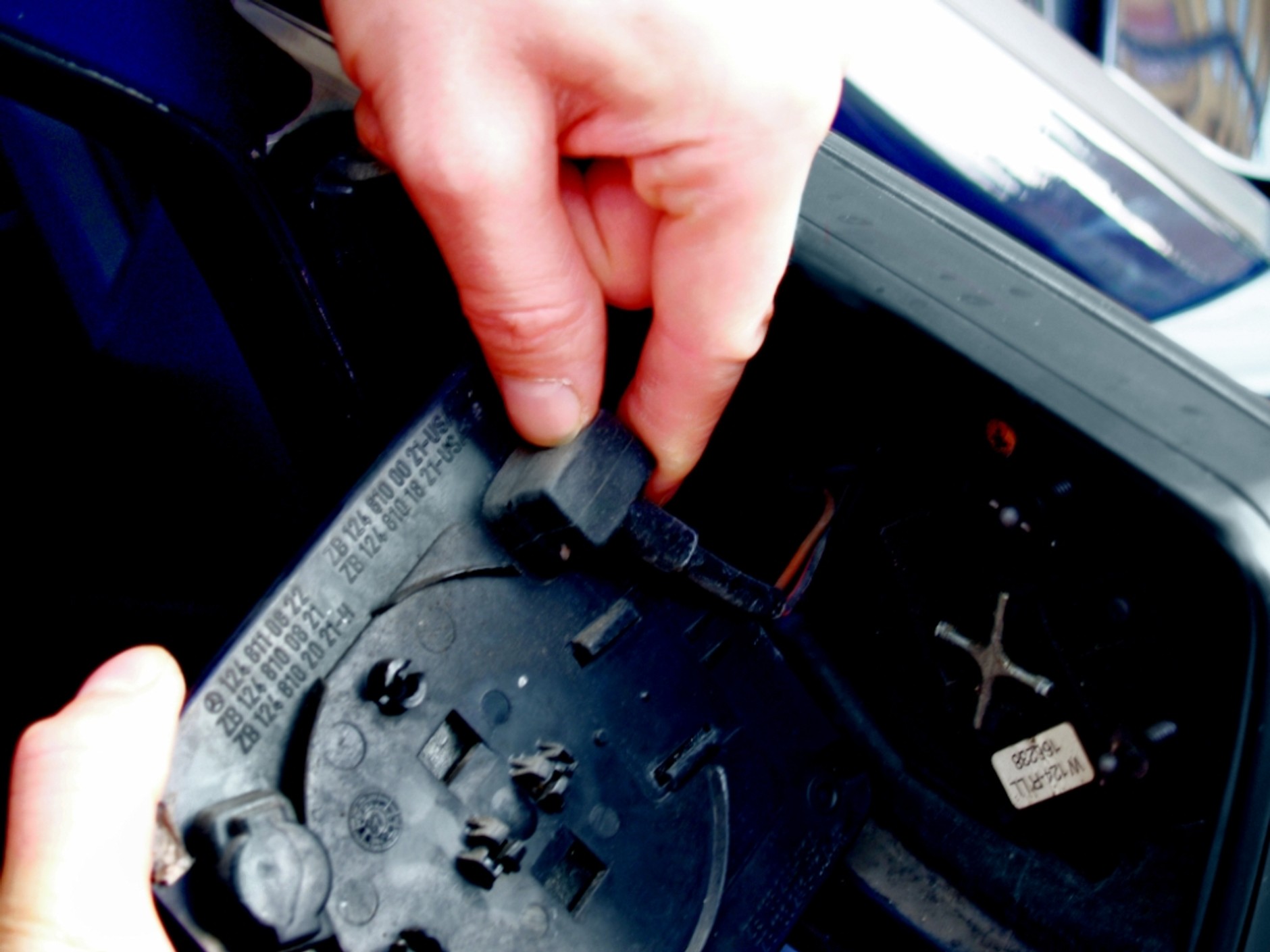 Wymiana lusterka - Radzimy jak to zrobić samodzielnie