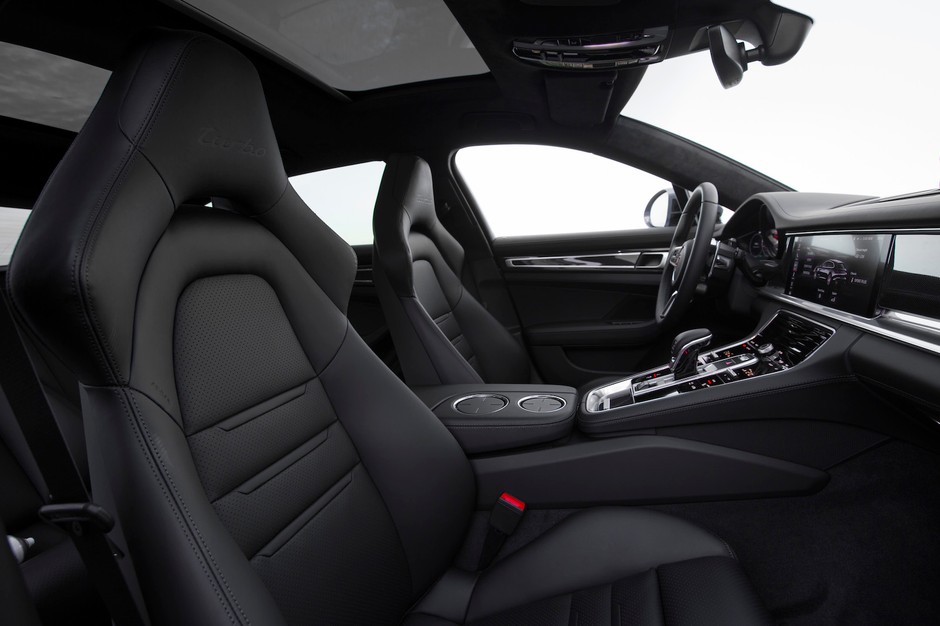 Porsche Panamera Turbo Sport Turismo