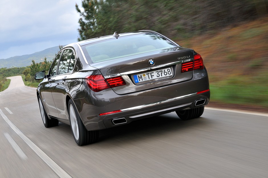 BMW serii 7 przeszło face lifting