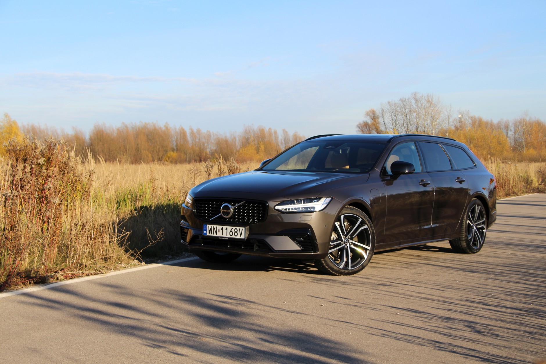 Volvo V90 T8 Ultra Dark