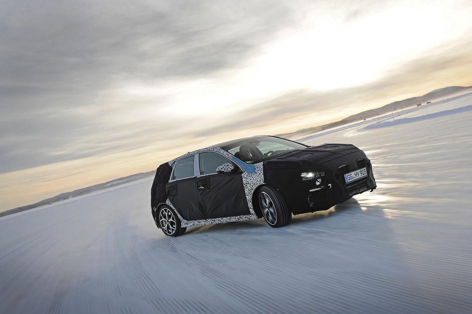 Hyundai i30 N podczas testów w Szwecji