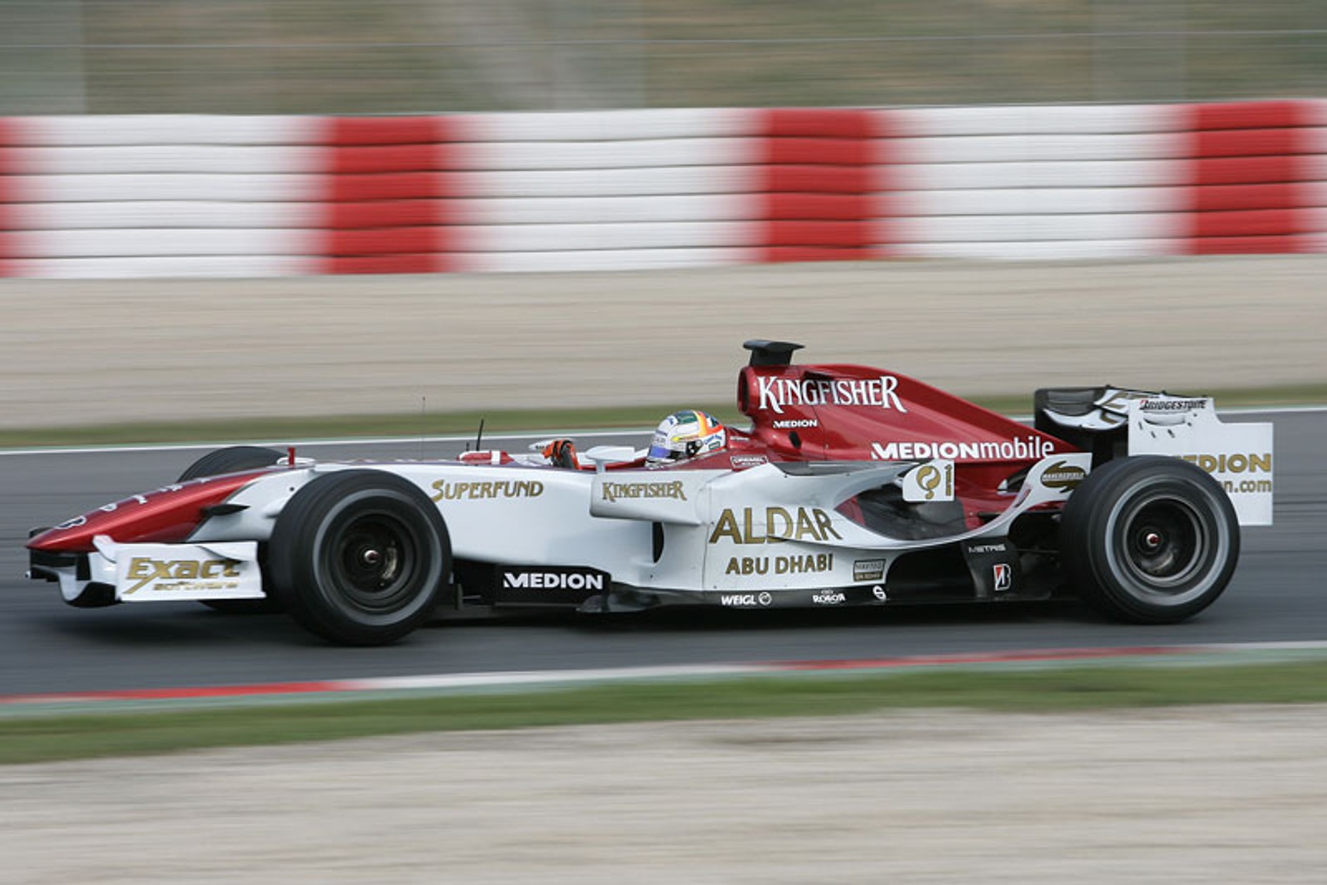 Formuła 1: Fernando Alonso pokazał klasę w Jerez (fotogaleria z testów)