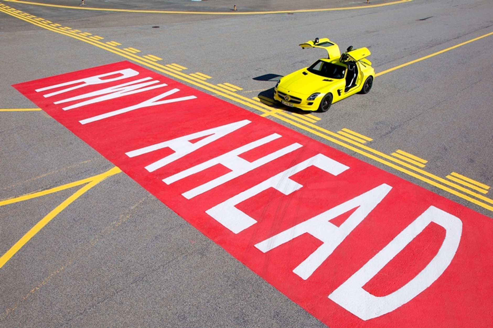 Mercedes SLS AMG E-Cell – z e-pięknem trzeba obcować