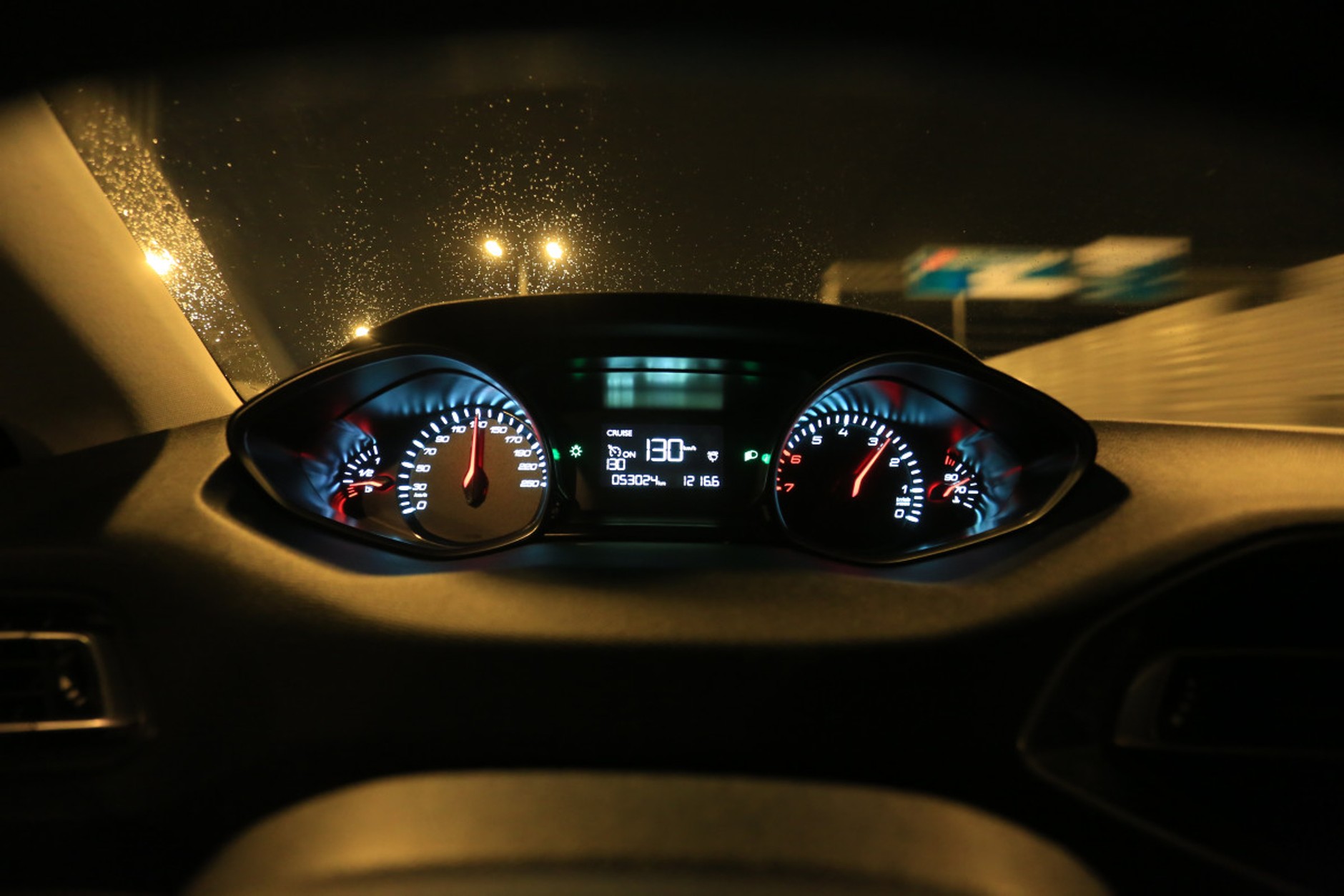 Peugeot 308: test 25 tys. km non stop