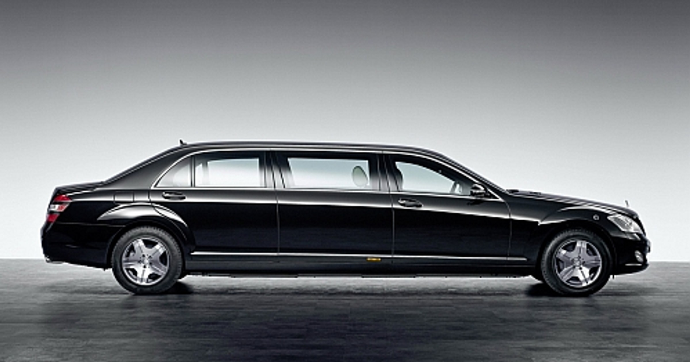 Mercedes S600 Pullman - limuzyna dla wymagających