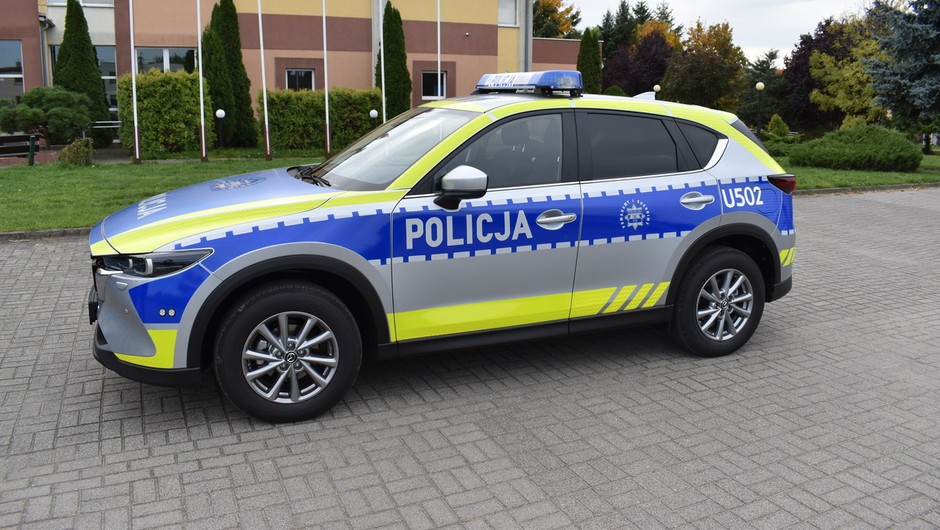 Mazda CX-5. Radiowóz policji w nowym malowaniu