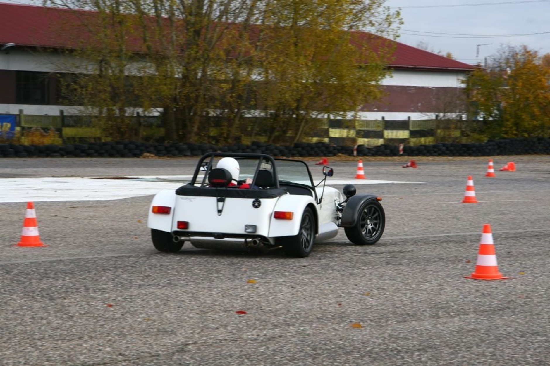 Caterham - Fotorelacja z polskiej prezentacji kultowego sportowca