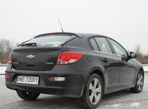 Chevroletowi Cruze dziurawe drogi niestraszne