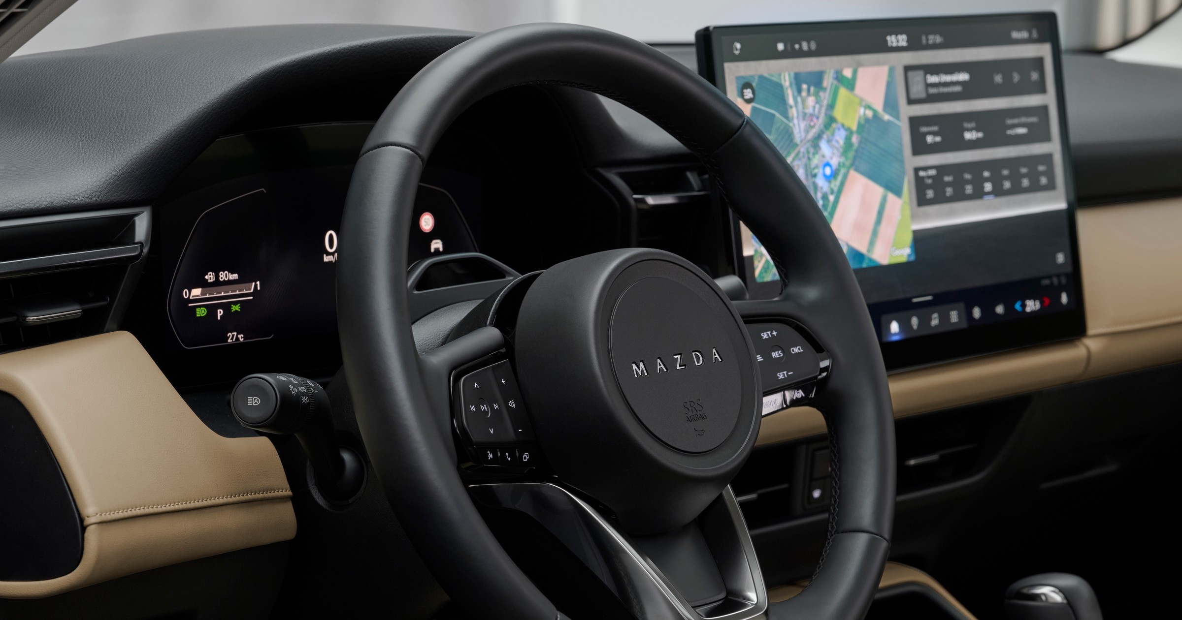 Mazda zmieniła swój system multimedialny i postawiła na praktycznie pełną obsługę dotykową. Dlaczego tak się stało?