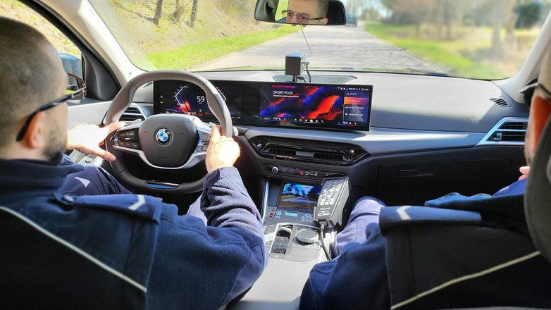 Radiowóz policji - zdjęcie ilustracyjne