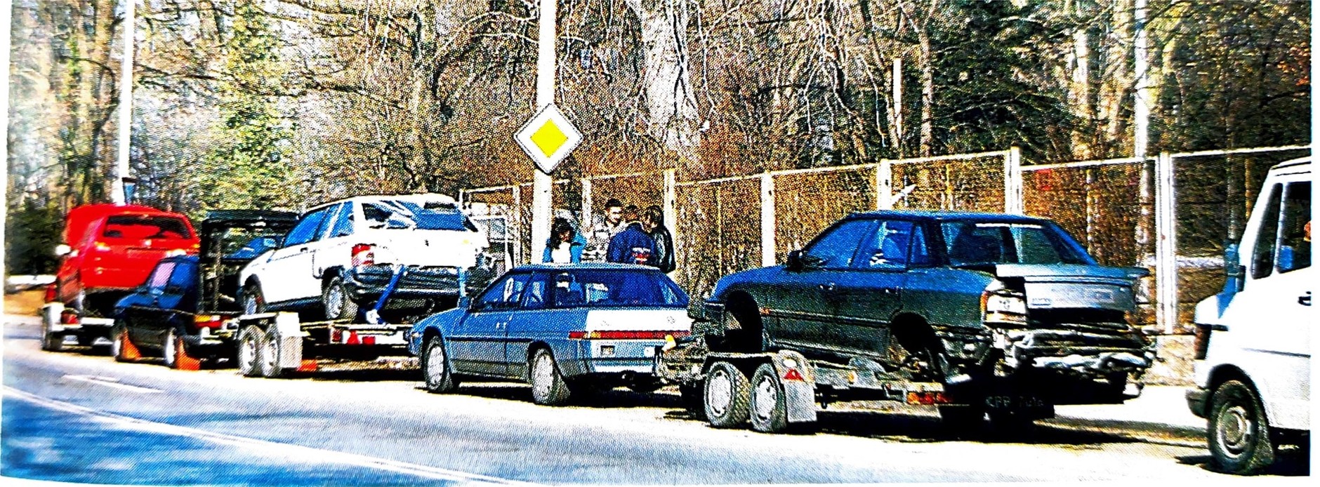 Do Polski z zagranicy trafiał głównie złom i samochody w kawałkach. 