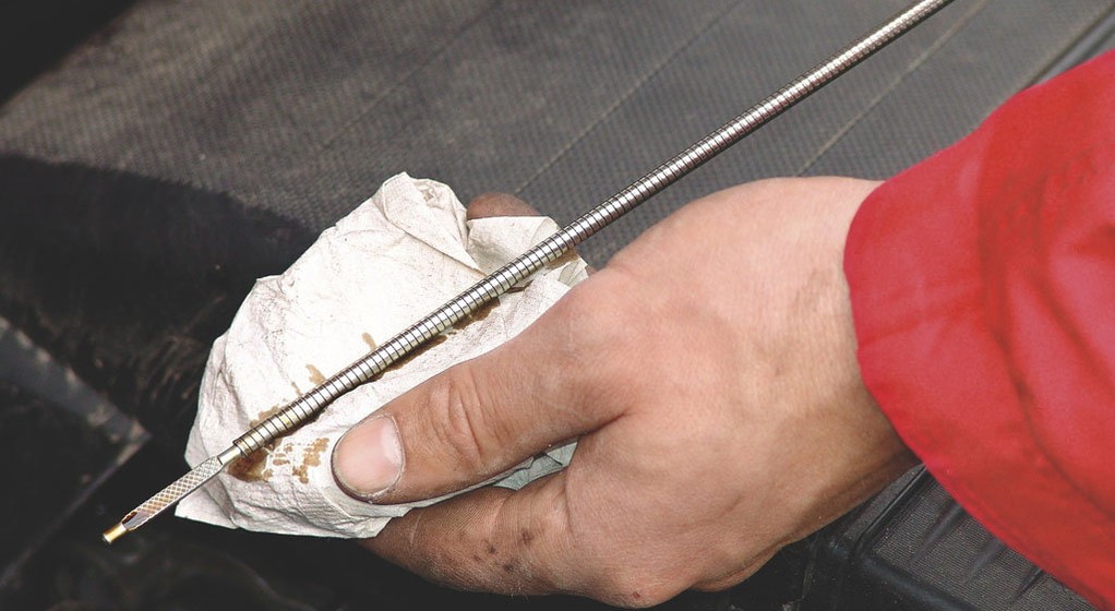 Kontrola poziomu oleju