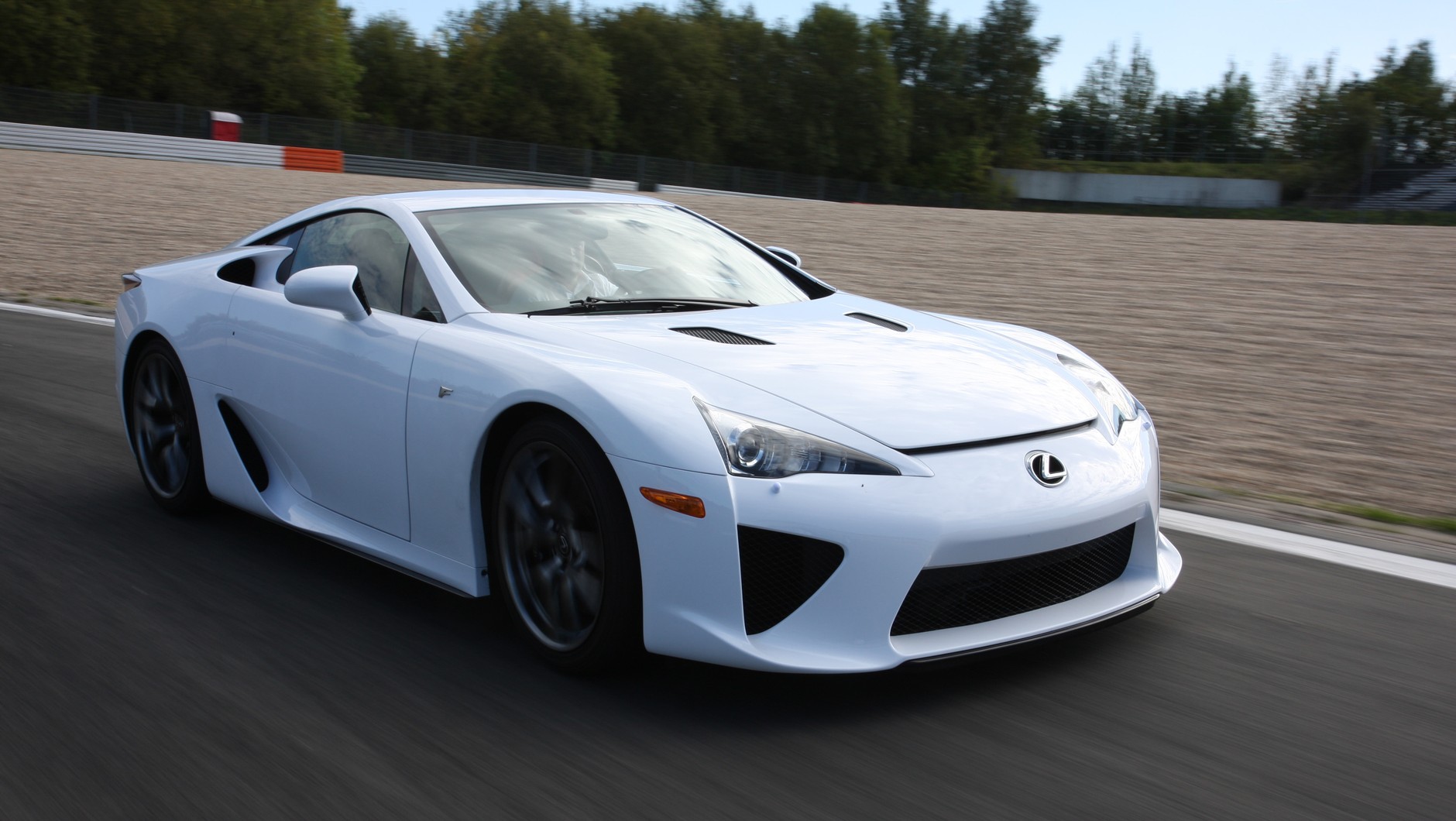 Lexus LFA