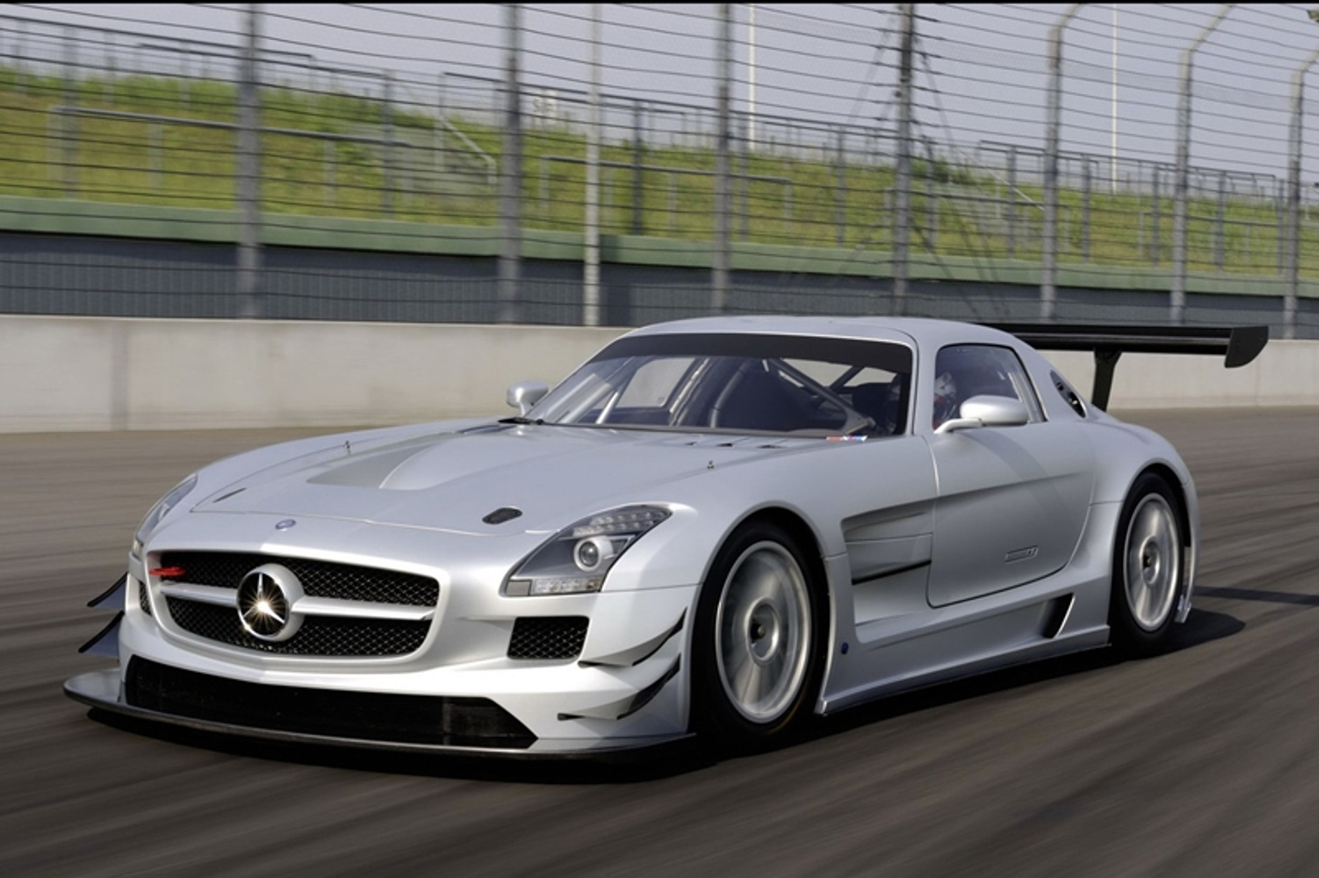 Mercedes SLS AMG GT3 – tylko na tor, a do tego za horrendalne pieniądze