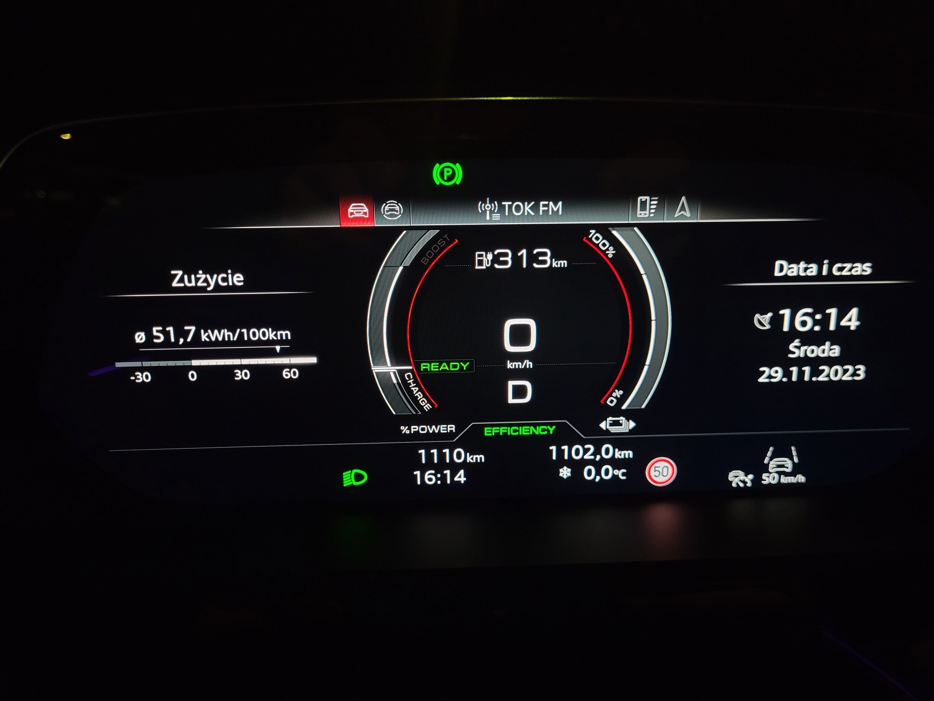 Audi SQ8 e-tron: przy niesprzyjających warunkach to bardzo prądożerne auto. Uzyskanie zimą średniego zużycia energii rzędu nawet 30 kWh/100 km nie jest wcale łatwe.