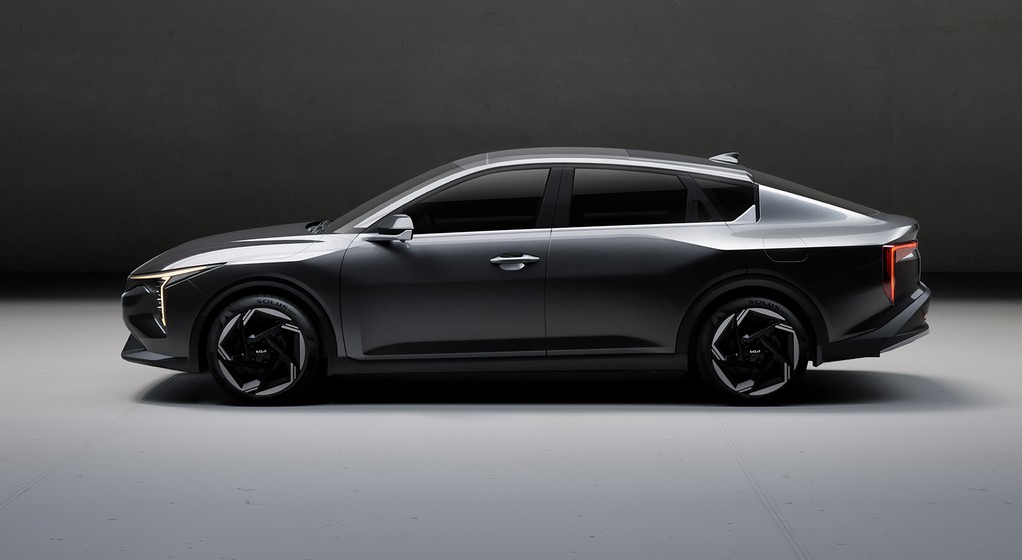 Nowa Kia K4 sedan to ogromne zaskoczenie. Trafi także do Europy?