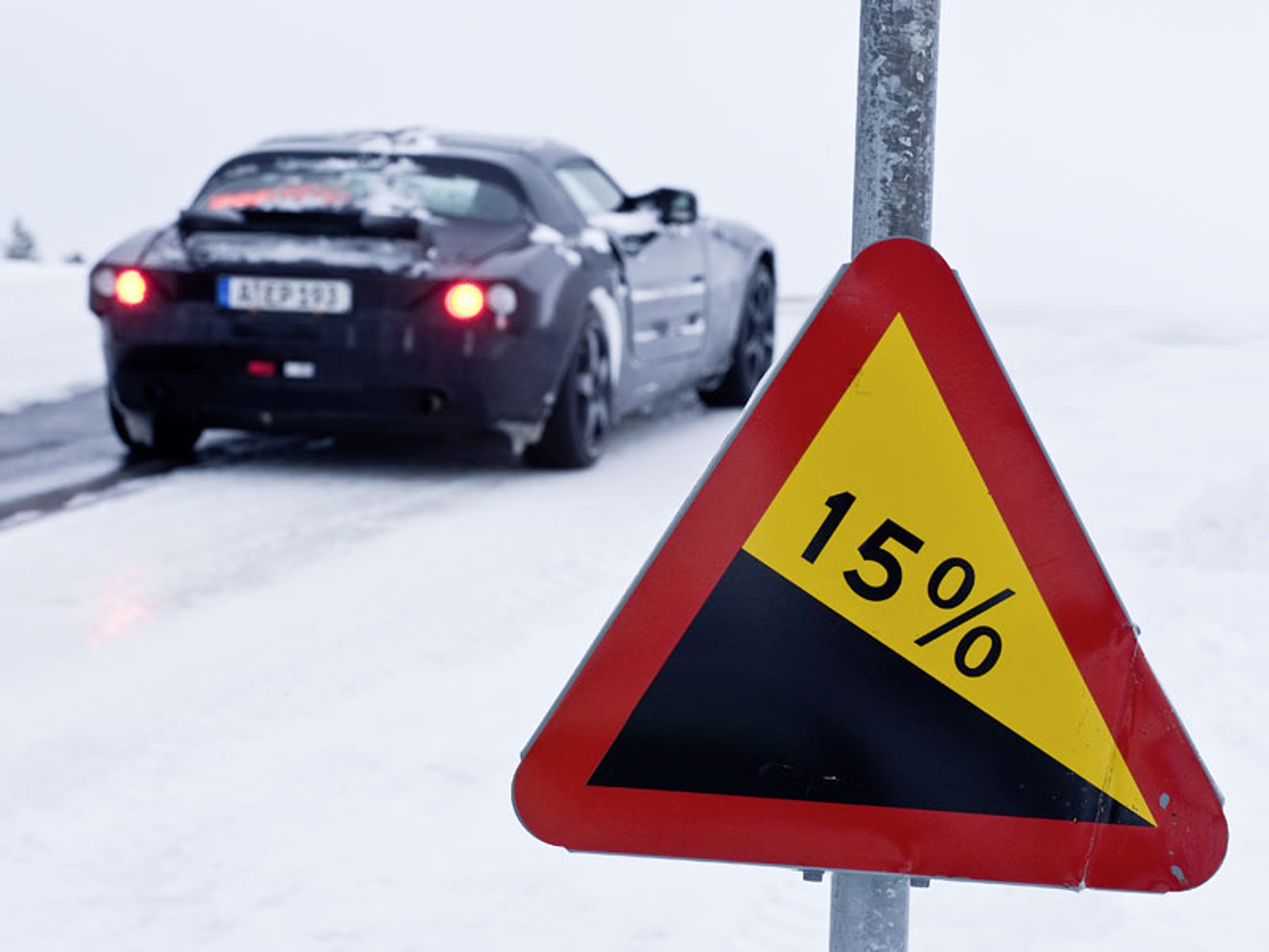 IAA Frankfurt 2009: Mercedes-Benz SLS AMG doda ci skrzydeł (fotogaleria)