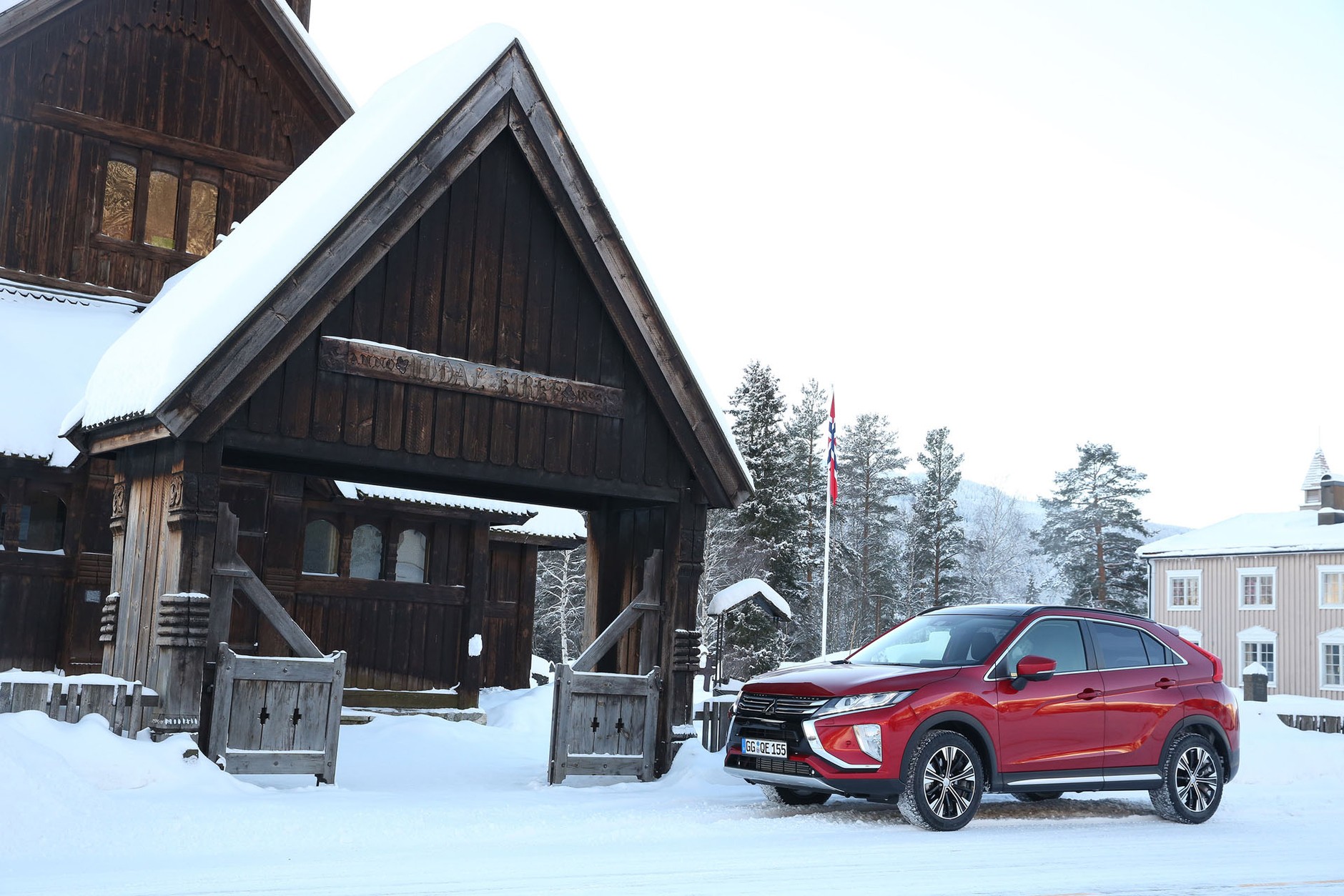 Mitsubishi Eclipse Cross - jak sobie radzi na lodzie?