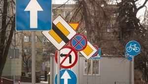 W Polsce jest za dużo znaków. "Chaos informacyjny". NIK bije na alarm