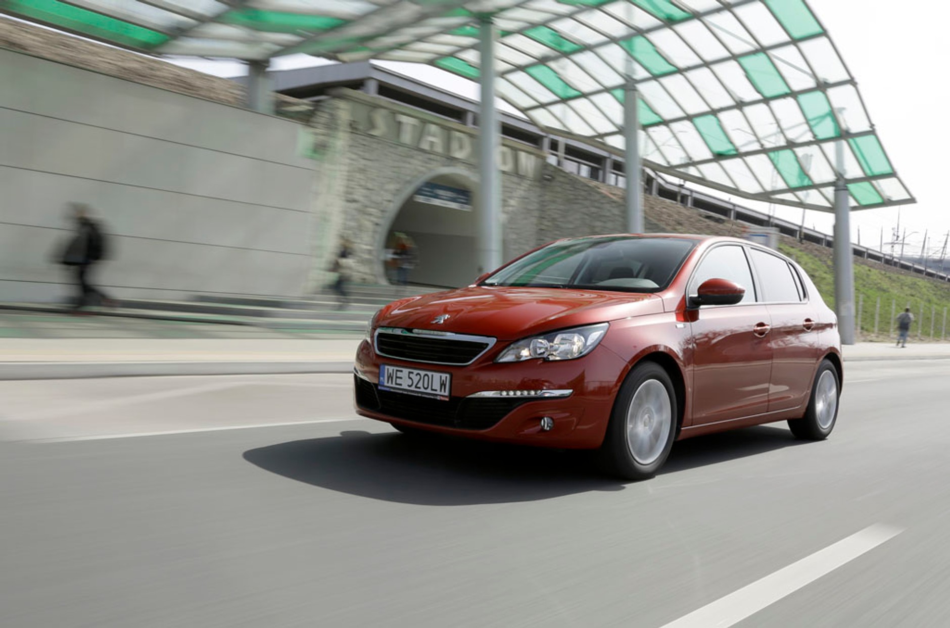 Peugeot 308 1.2 PureTech - jak sobie poradzą 3 cylindry?