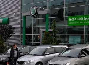 Sprzedaż nowych aut: wzrost w Polsce o 11 proc.! Liderem Skoda
