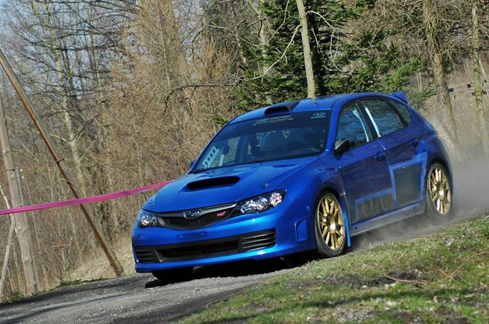 Rajdy: Leszek Kuzaj testował nową Imprezę N14 (fotogaleria)