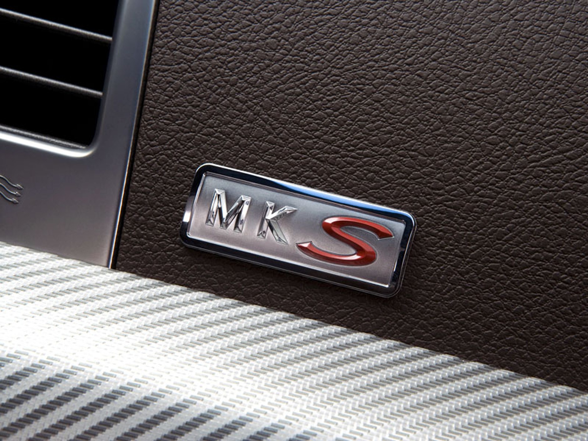 Detroit 2009: na czym oszczędzają Amerykanie (fotogaleria nowości 2.)