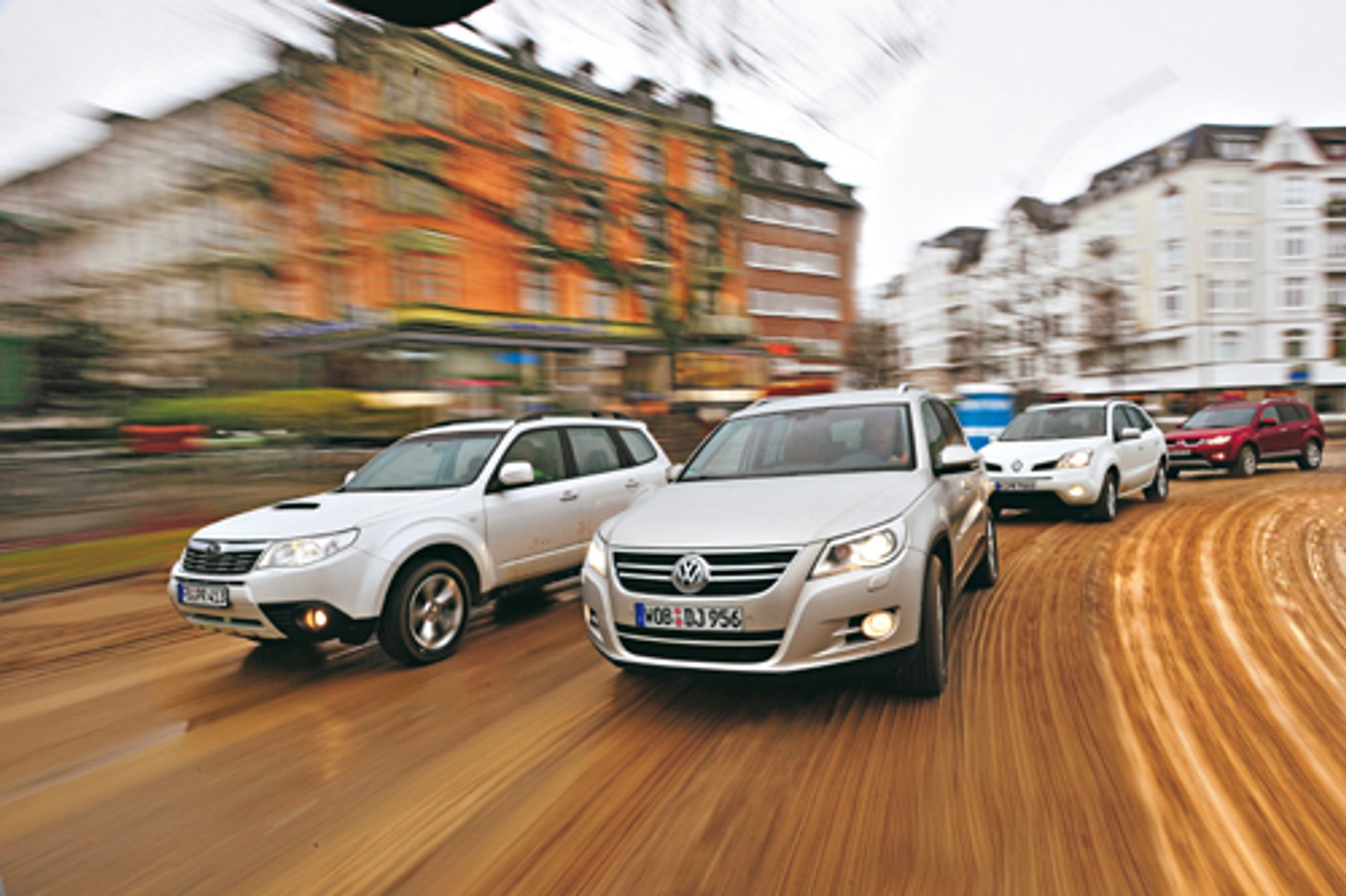 Subaru Forester kontra VW Tiguan, Renault Koleos i Mitsubishi Outlander - Czyli SUV-y na terenie miasta