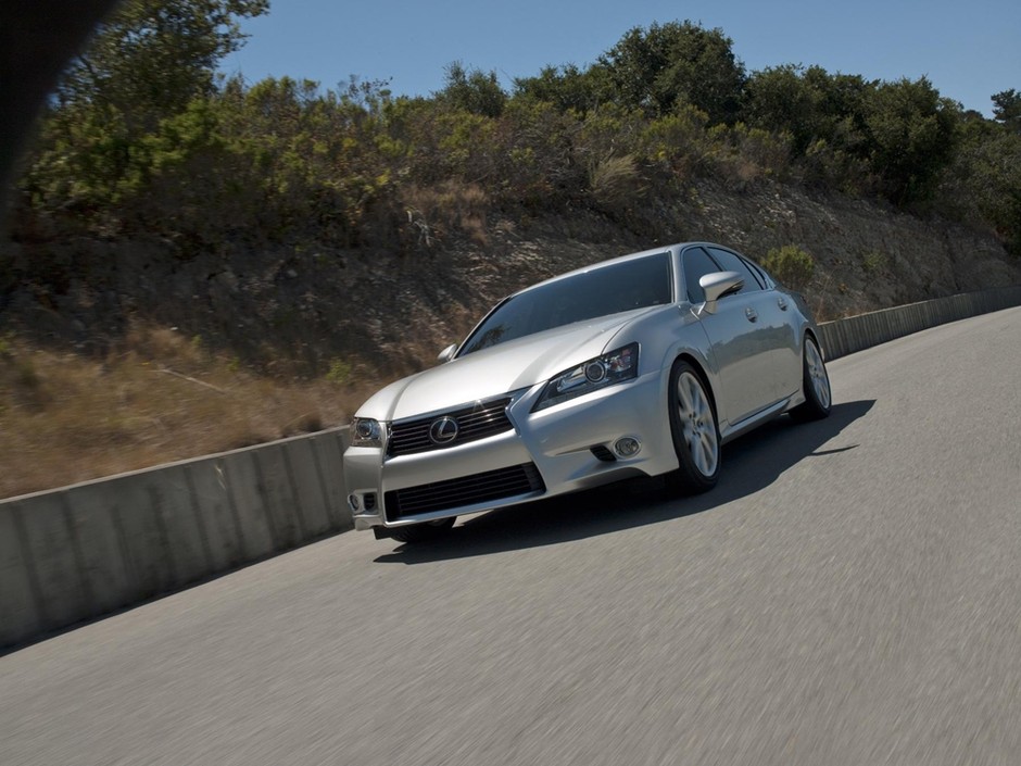 Lexus GS skręca w stronę sportu