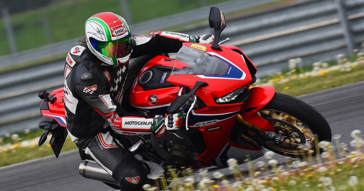 Honda CBR 1000RR Fireblade SP na torze