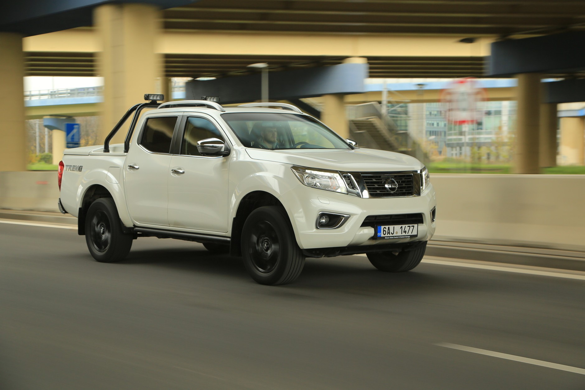 Nissan Navara Trek