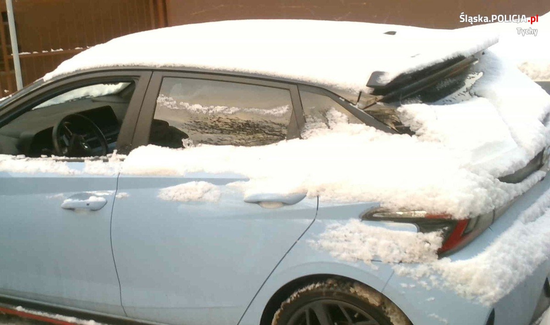 Policjanci zatrzymali kierowcę Hyundaia