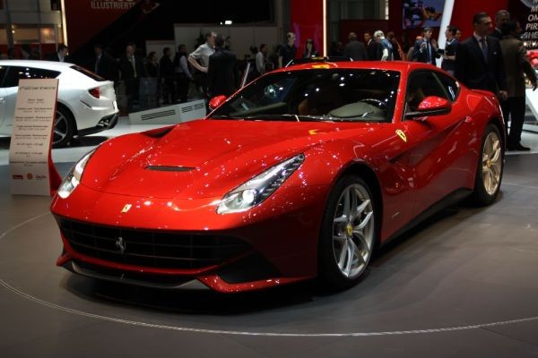 Ferrari F12 Berlinetta (Genewa 2012)
