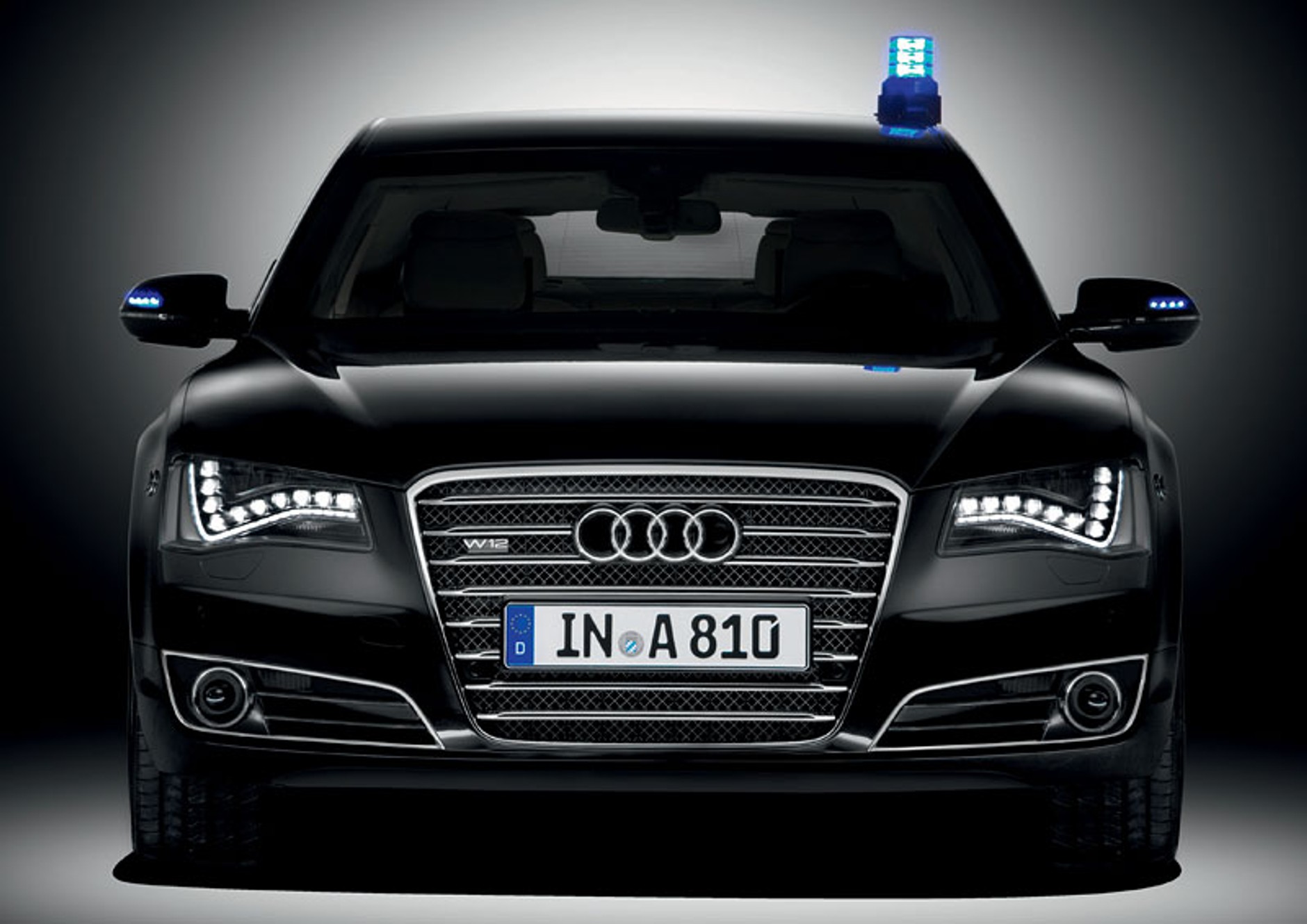 Pancerne Audi A8L W12 bardziej odporne na strzały