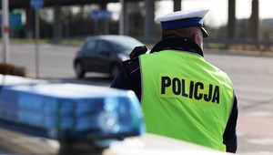 Policjanci już stoją i wypatrują. Ostatni dzień wielkiej akcji. Na celowniku konkretna grupa