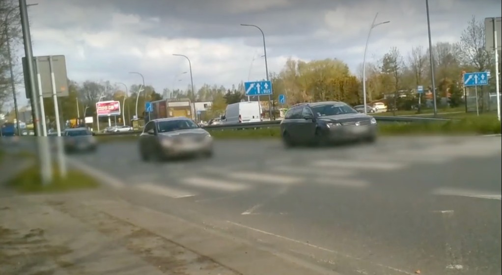 Wyprzedzanie na przejściu dla pieszych