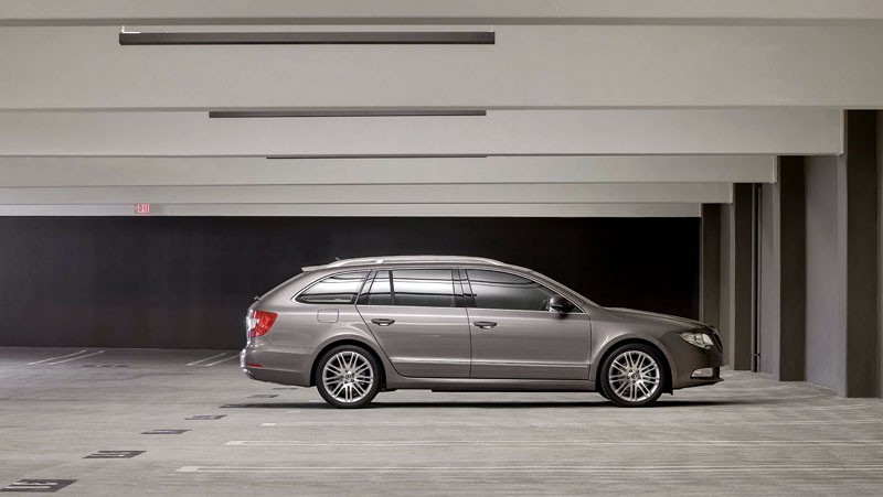 Škoda oficjalnie rozpoczęła produkcję Superba Combi