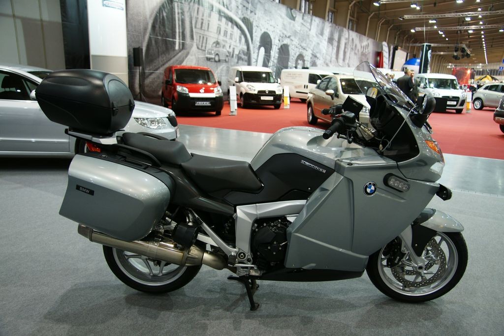 Poznań Motor Show 2010: honor uratowali dilerzy (galeria)