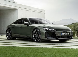 Audi e-tron GT to najmocniejszy model w historii marki. Po liftingu może mieć 925 KM