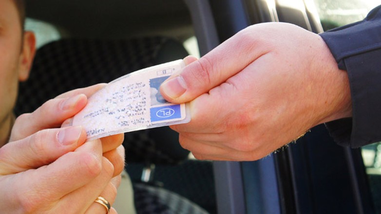 Za co i na jak długo możesz stracić prawo jazdy?