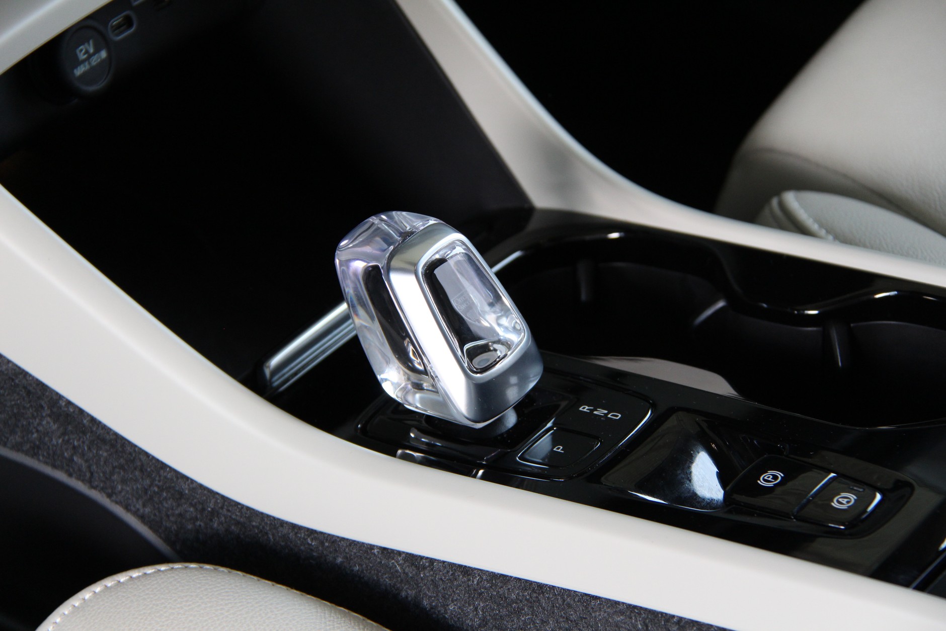 Volvo XC40 B3 Plus Dark