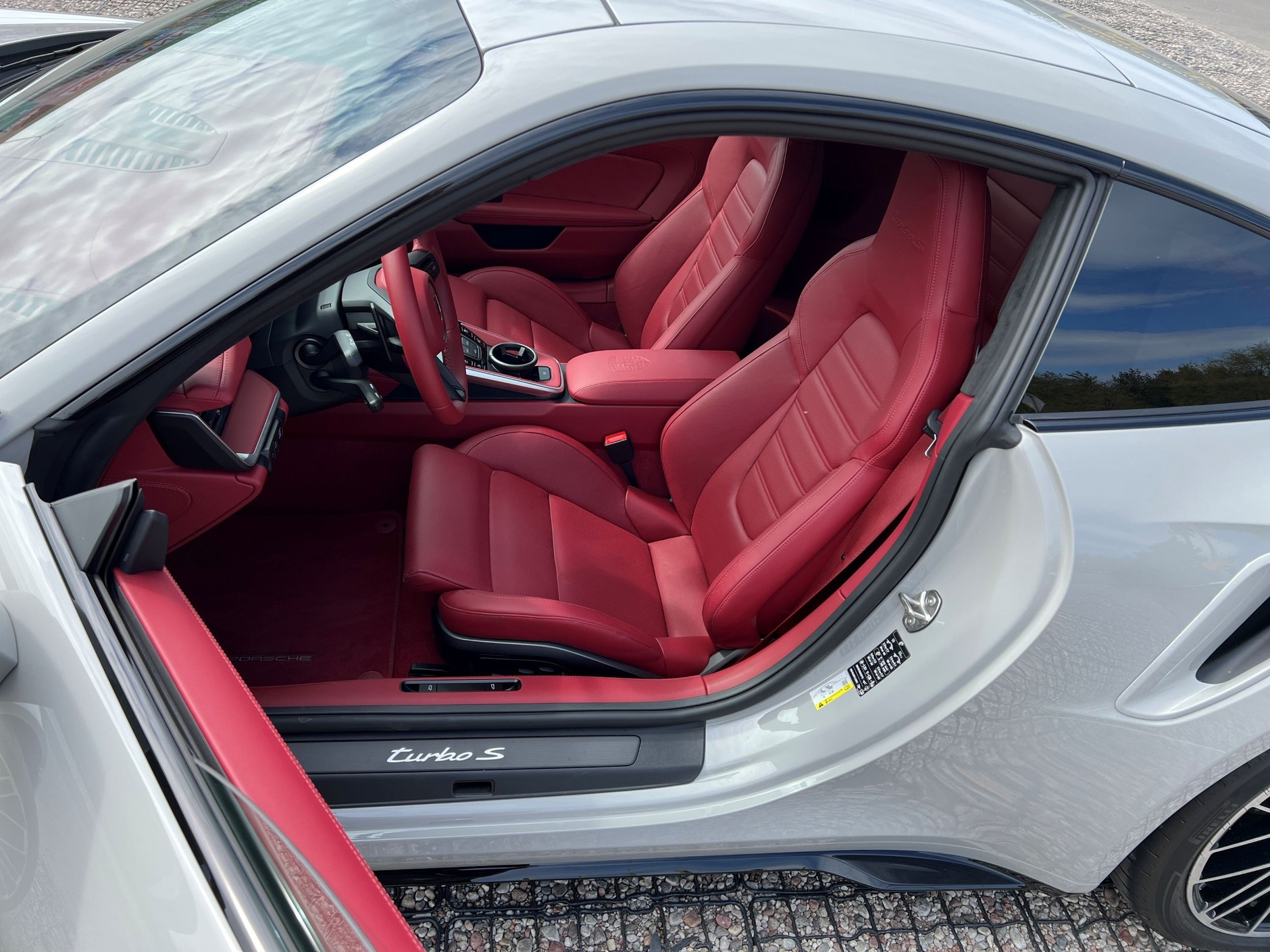 Porsche 911 Turbo S (generacja 992.2)