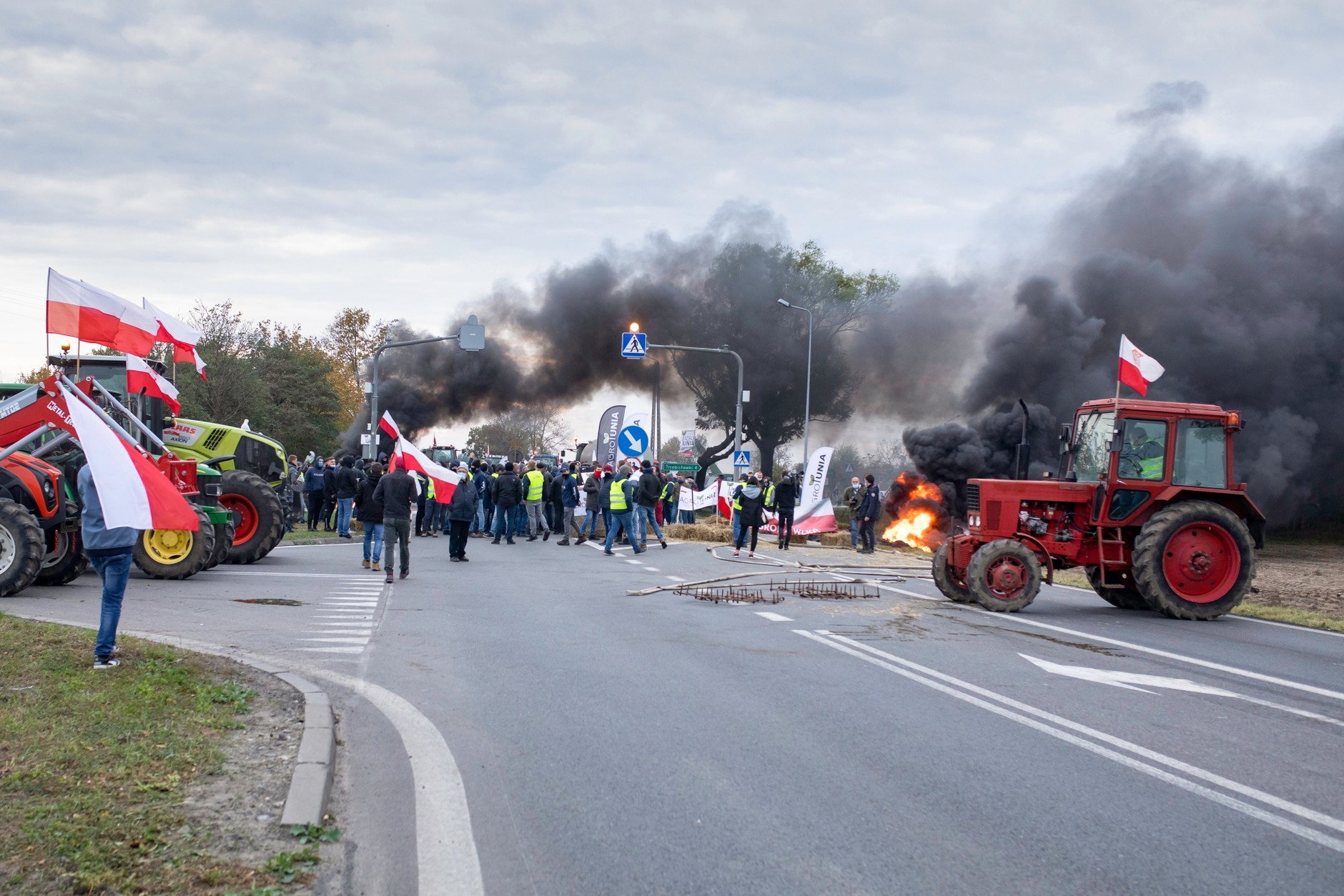 Blokada drogi przez rolników - zdjęcie z 2020 r.