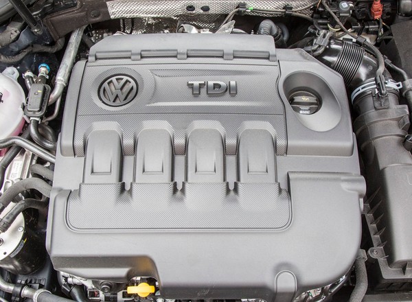 Nowe auto z dieslem? Da się jeszcze takie kupić, chociaż producenci się tym nie chwalą