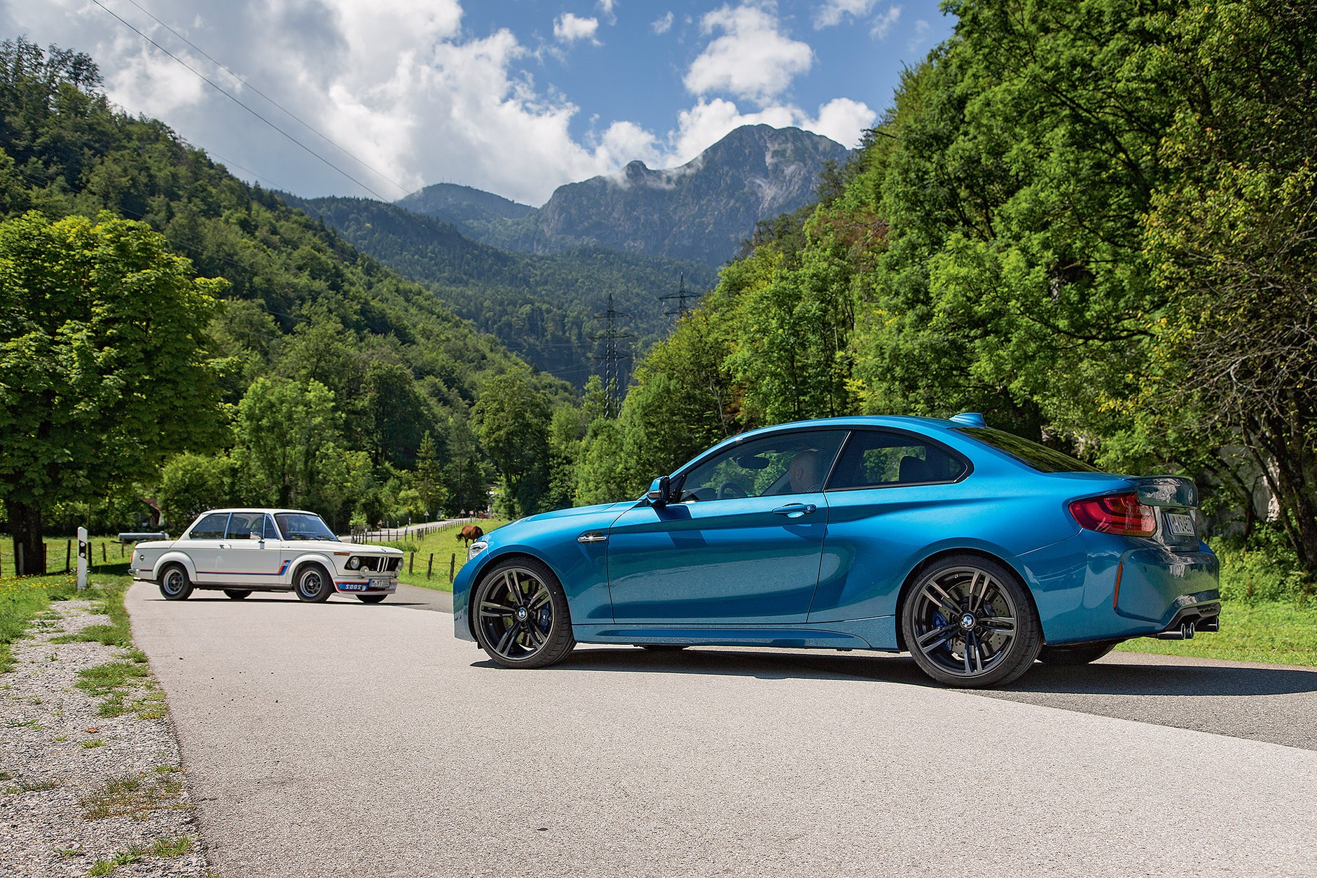 BMW M2 vs 2002 Turbo – geny turbodiabła