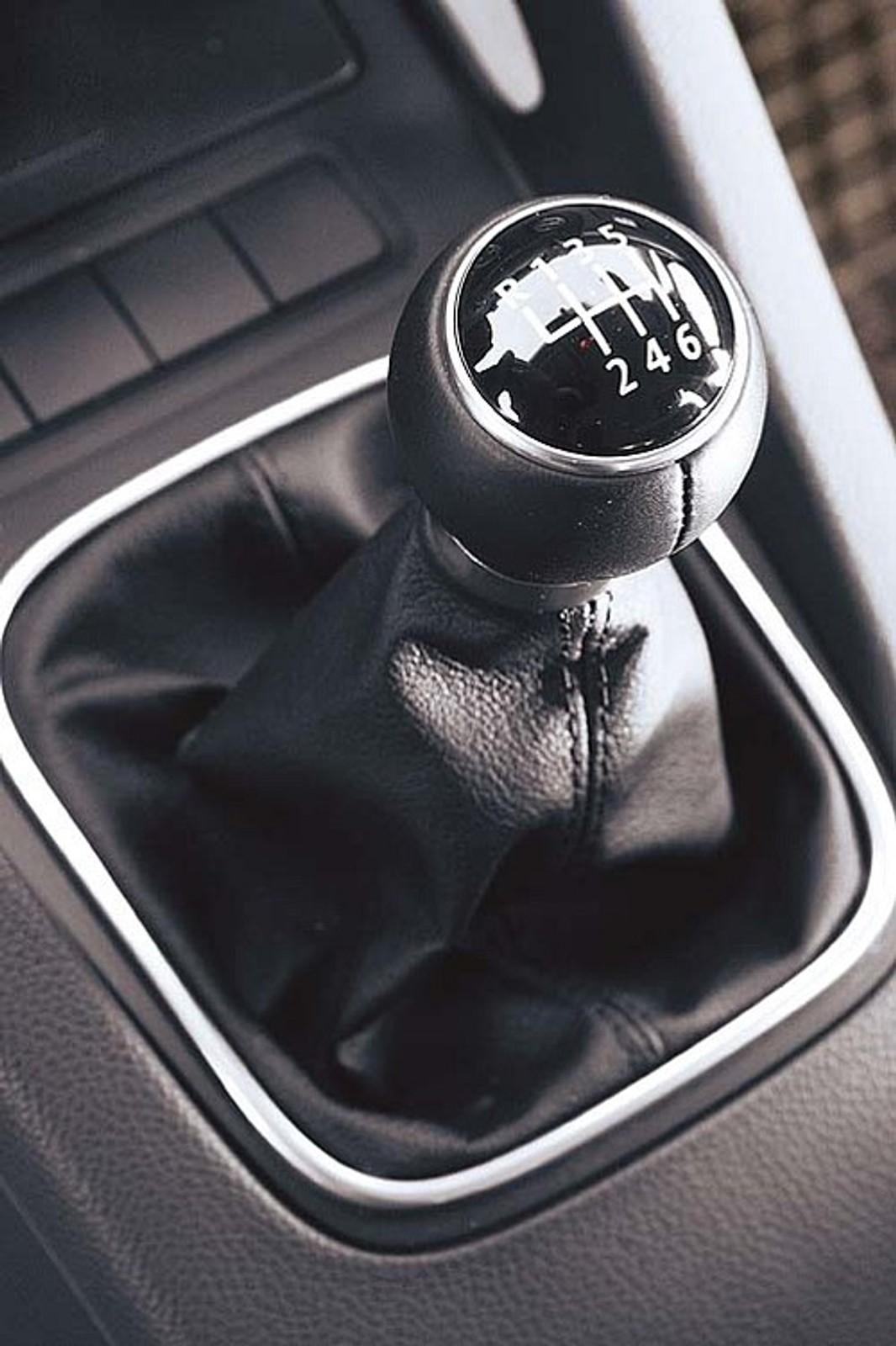 VW Jetta 2.0 TDI Comfortline - O rozmiar mniejszy niż Passat